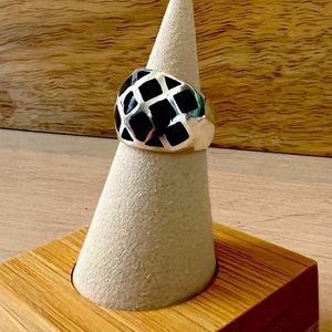Sterling Silver Diamond Pattern Ring Size 5.5 Contemporary Black & Silver Design